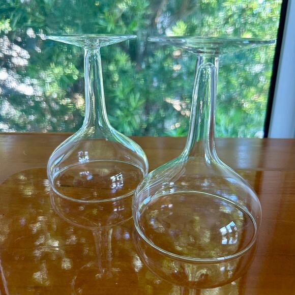 Vintage Coupe Glasses Set of 2 – Clear Stemmed Cocktail or Champagne Glasses - Picture 3 of 11